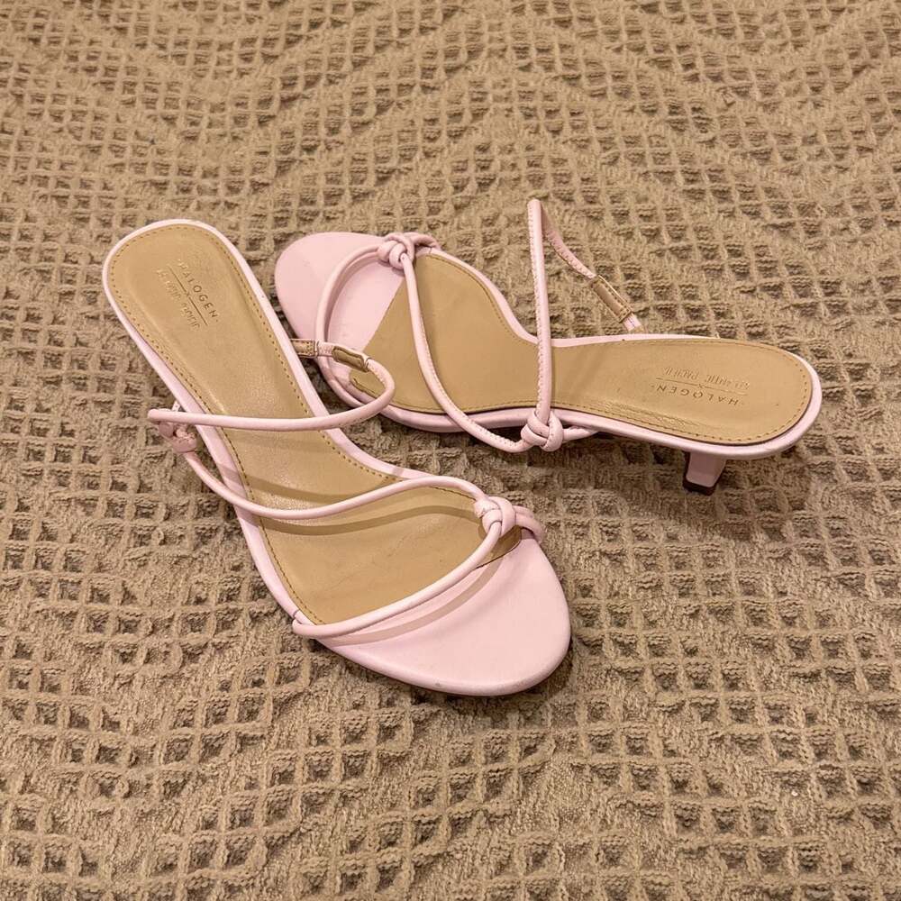 Halogen x Atlantic-Pacific: strappy kitten heels